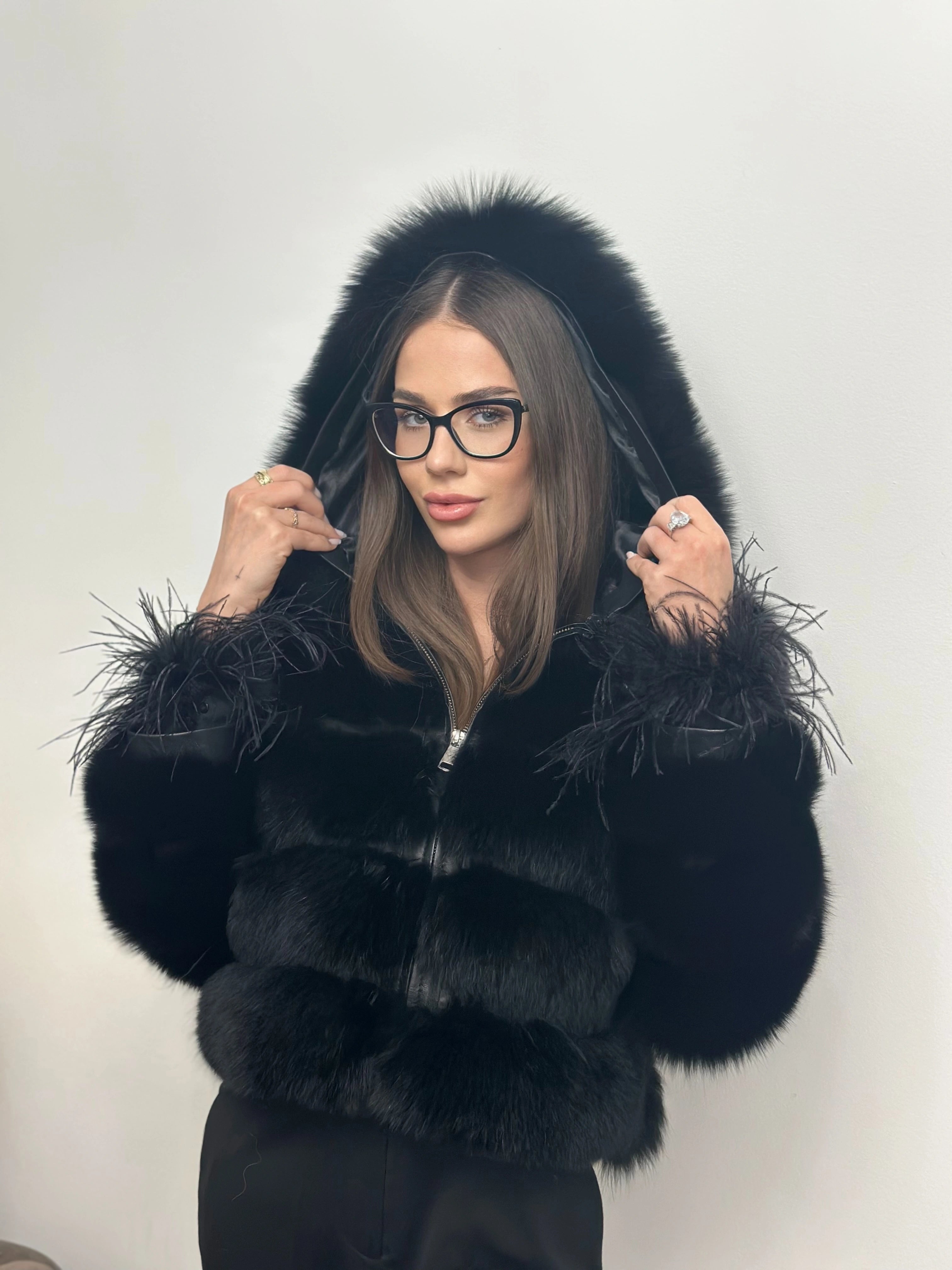 Blană Naturală de Vulpe Polară cu Glugă