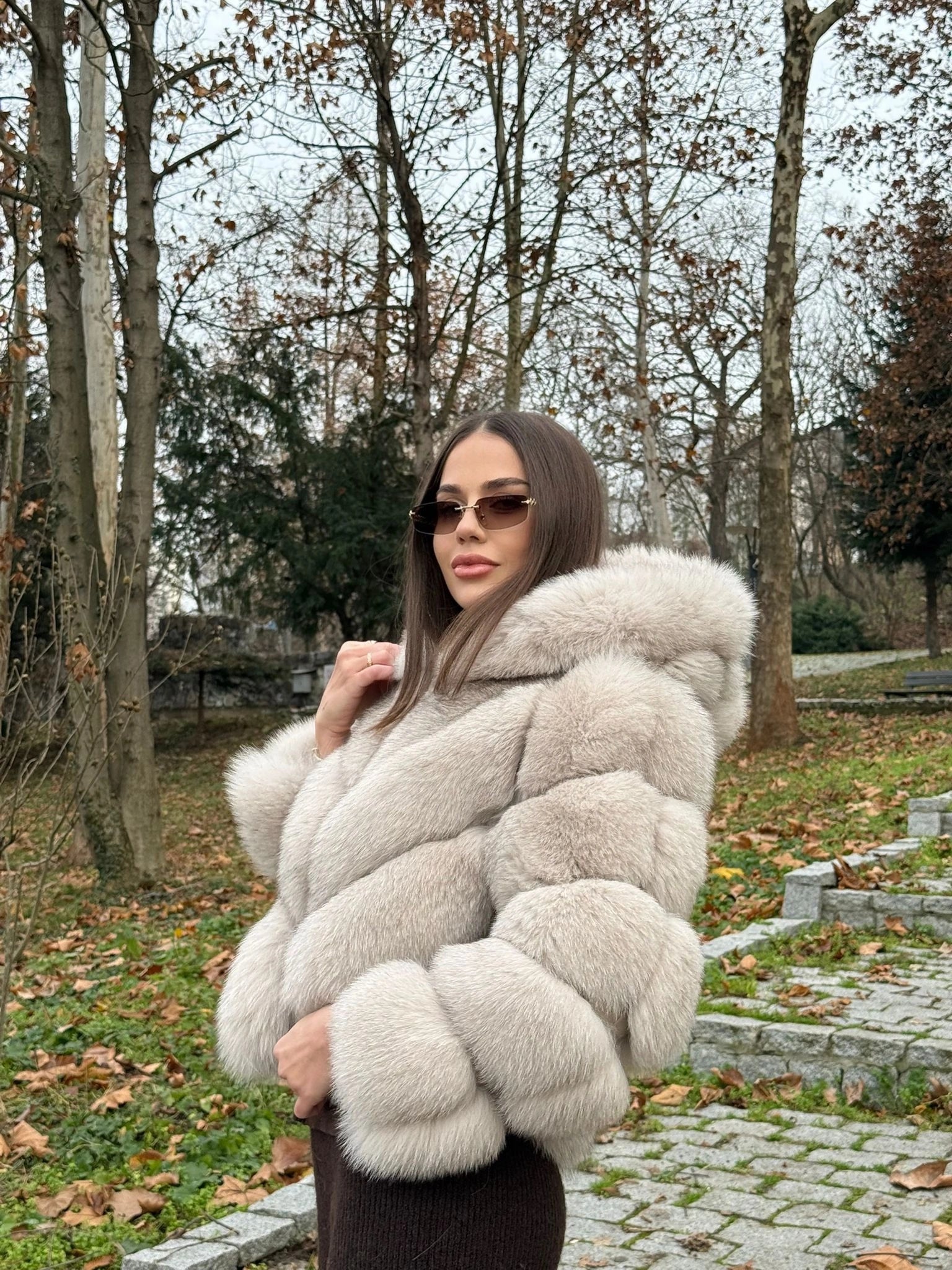 Blană Naturală de Vulpe Polară Beige-Rose cu Gluga