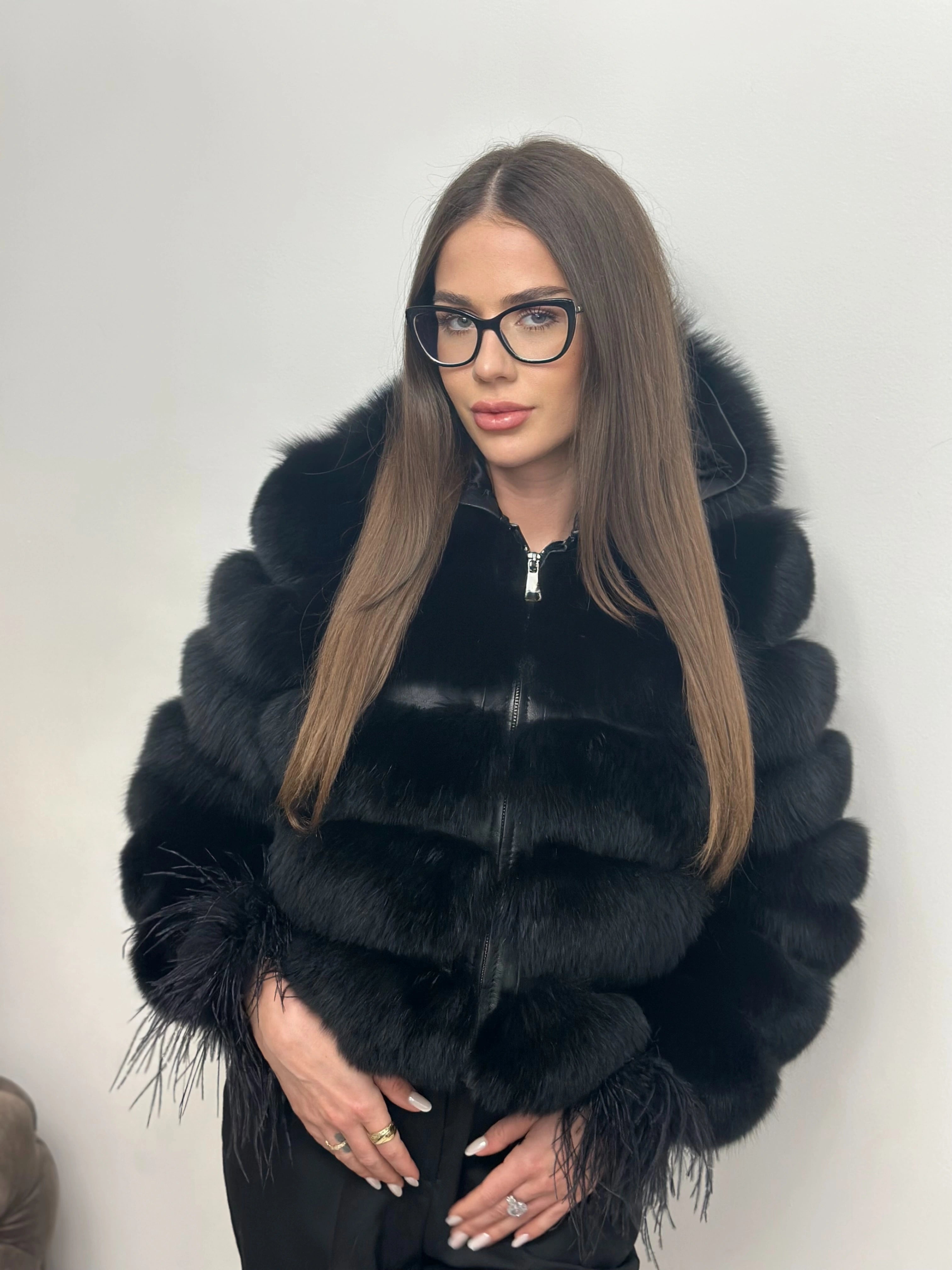 Blană Naturală de Vulpe Polară cu Glugă